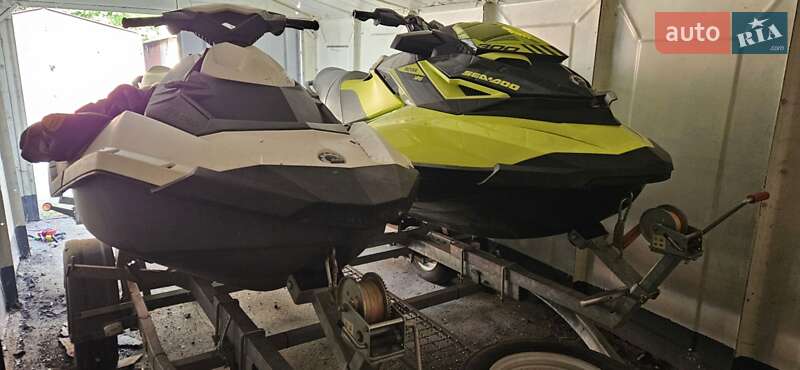 Гидроцикл спортивный BRP Spark 2015 в 