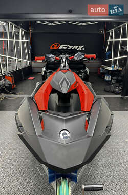 Гидроцикл спортивный BRP Spark 2022 в 
