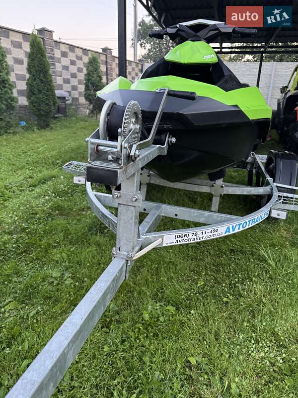 Гидроцикл спортивный BRP Spark 2017 в Житомире