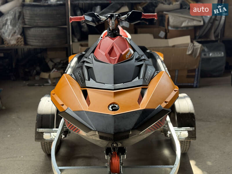 Гидроцикл спортивный BRP Spark 2018 в Житомире фото 4 Гидроцикл спортивный BRP Spark 2018 в Житомире