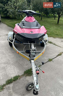 Гидроцикл спортивный BRP Spark 2014 в 