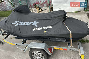 Гидроцикл спортивный BRP Spark 2014 в 