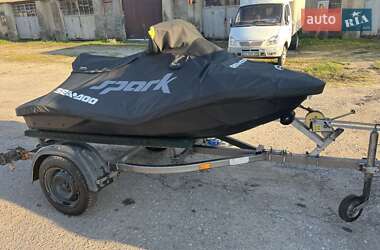Гидроцикл спортивный BRP Spark 2018 в 