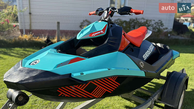 Гідроцикл спортивний BRP Spark 2017 в Житомирі фото 2 Гідроцикл спортивний BRP Spark 2017 в Житомирі