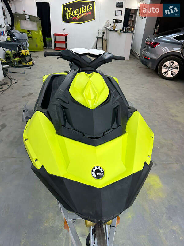 Гидроцикл спортивный BRP Spark 2015 в Тернополе