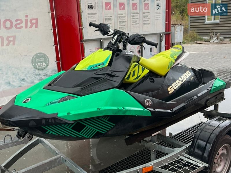 Гідроцикл спортивний BRP Spark 2020 в Ладижині