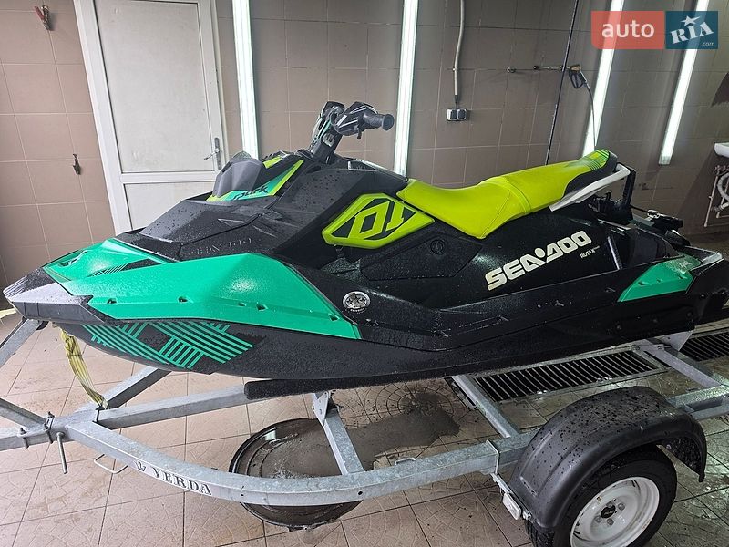 Гидроцикл спортивный BRP Spark 2020 в Киеве