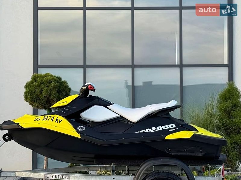 Гидроцикл спортивный BRP Spark 2016 в Хмельницком