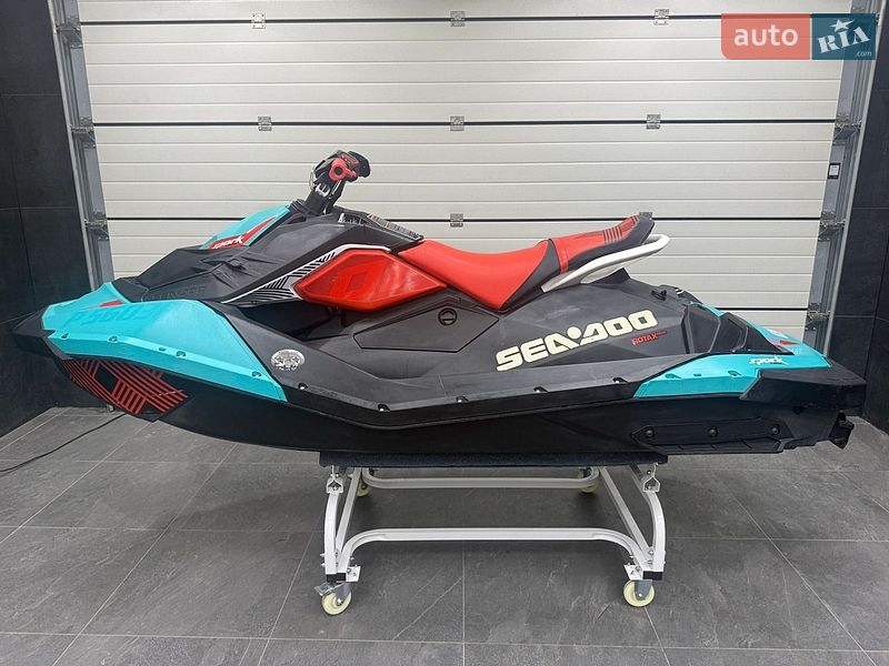 Гідроцикл спортивний BRP Spark 2018 в Кропивницькому фото Гідроцикл спортивний BRP Spark 2018 в Кропивницькому