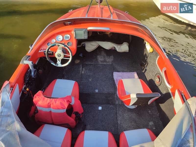Катер BRP Speedster 2003 в Кременчуці