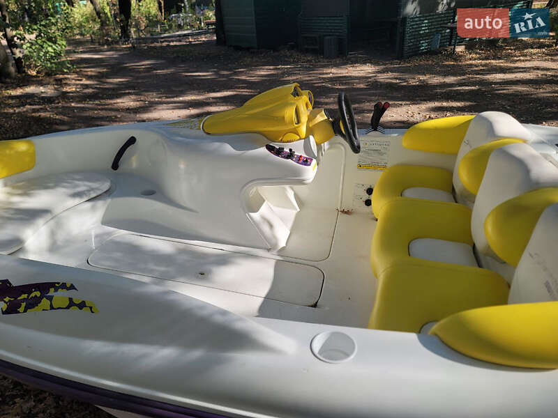 Катер BRP Speedster 2000 в Каменском