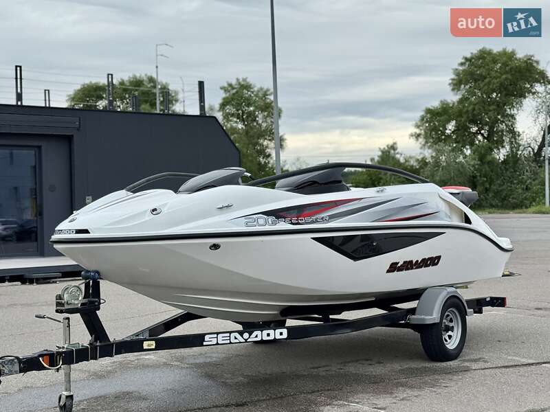 Катер BRP Speedster 2012 в Киеве