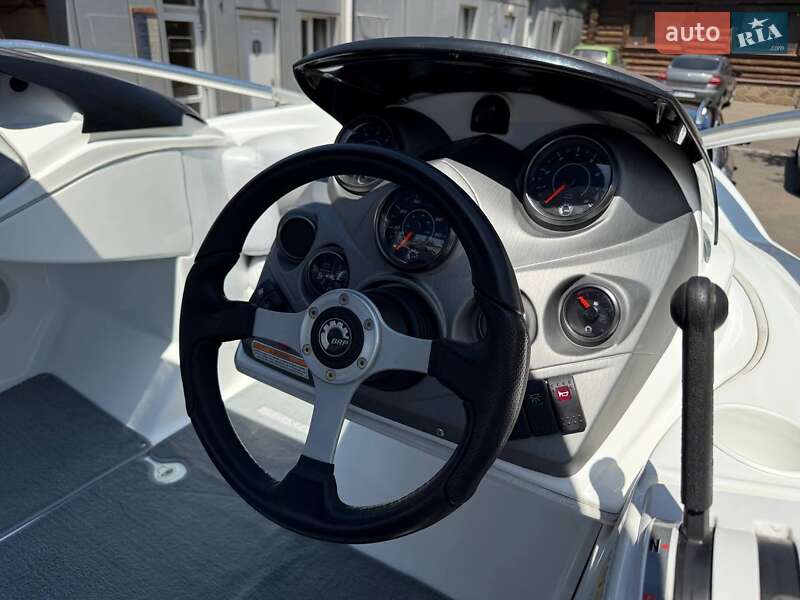 Катер BRP Speedster 2005 в Кривом Роге фото 12 Катер BRP Speedster 2005 в Кривом Роге