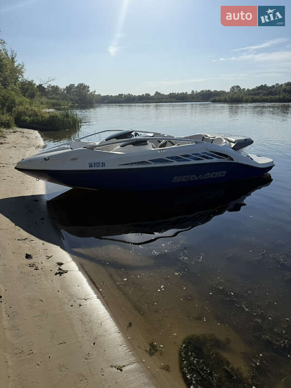 Катер BRP Speedster 2006 в Києві