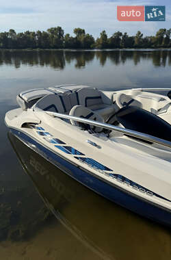 Катер BRP Speedster 2006 в Киеве