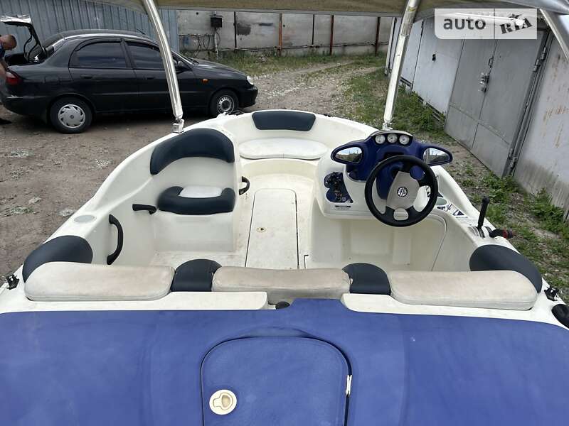 Катер BRP Sportster 2000 в Києві