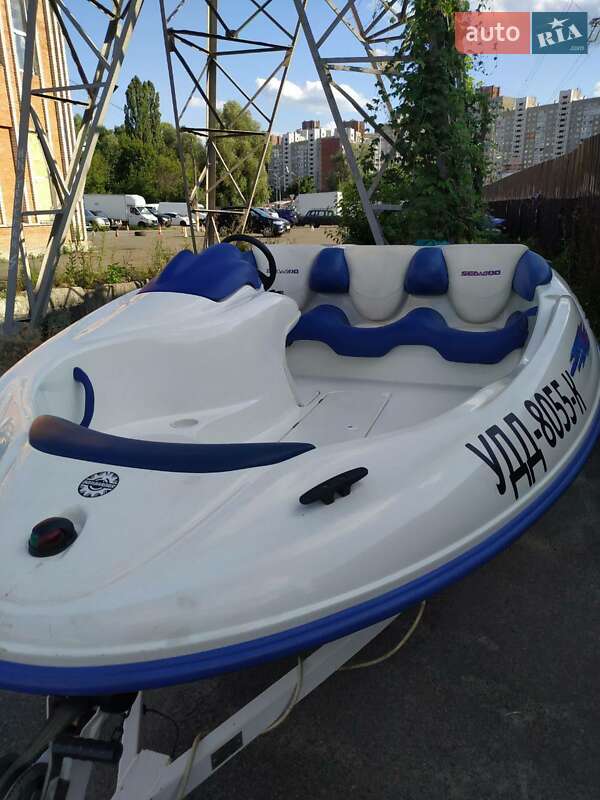 Катер BRP Sportster 2001 в Киеве
