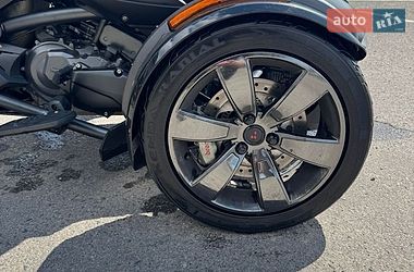 Трицикл BRP Spyder 2016 в Львове