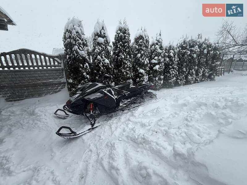 Снегоходы для охоты и рыбалки BRP Summit 2022 в Костополе