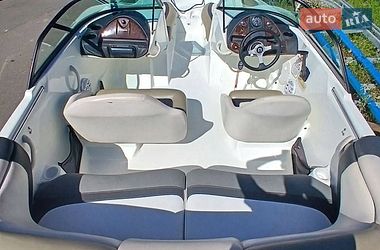 Катер BRP Utopia 2005 в Киеве