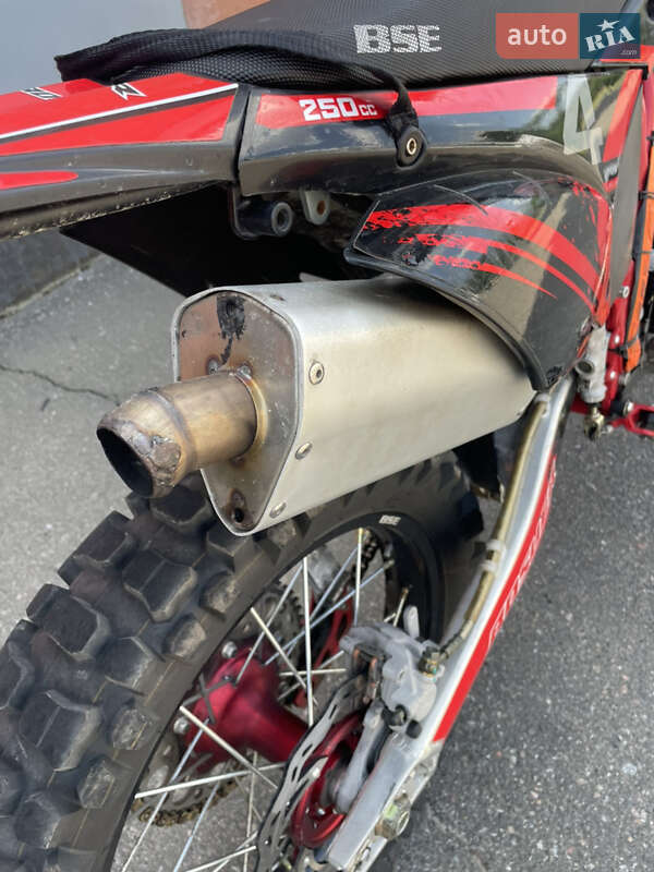 Мотоцикл Кросс BSE J10 2021 в Броварах фото 6 Мотоцикл Кросс BSE J10 2021 в Броварах