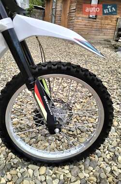 Мотоцикл Позашляховий (Enduro) BSE J3D 2023 в 