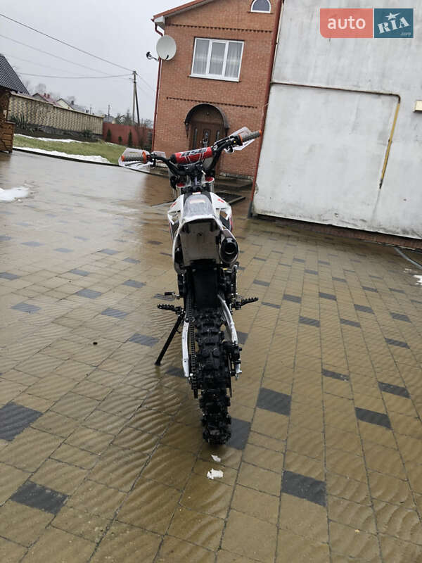 Мотоцикл Кросс BSE PH10L 125 Enduro 2024 в Яворове