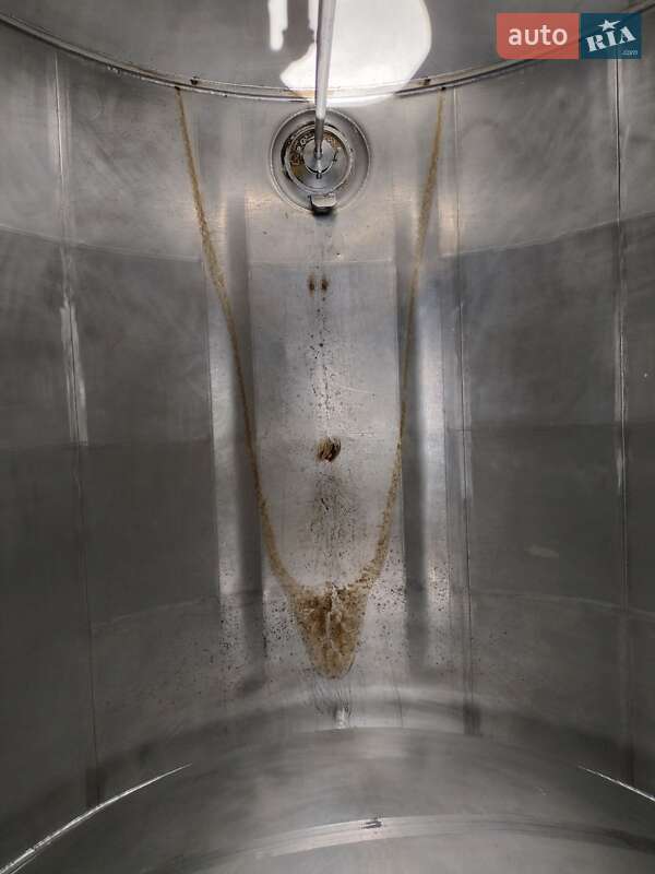 Цистерна полуприцеп BSLT BD 1987 в Луцке