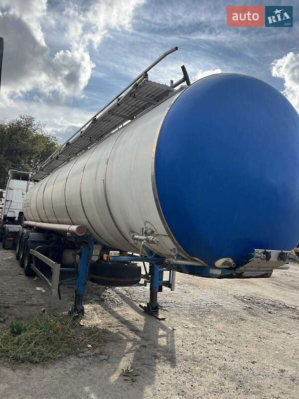 Цистерна напівпричіп BSLT ST-STC1 2000 в Дніпрі фото 3 Цистерна напівпричіп BSLT ST-STC1 2000 в Дніпрі