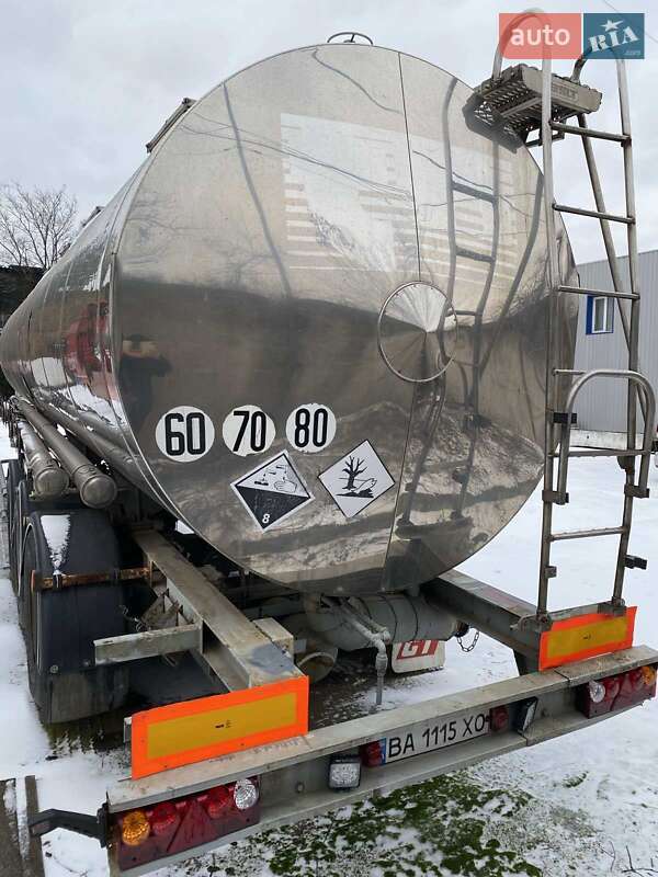 Цистерна напівпричіп BSLT STC 1994 в Кропивницькому фото 9 Цистерна напівпричіп BSLT STC 1994 в Кропивницькому