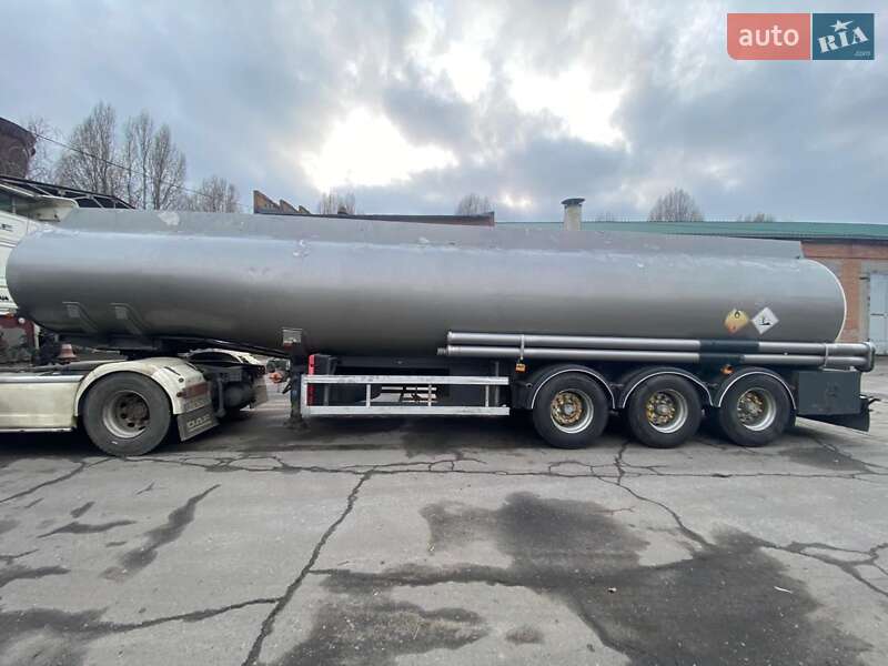 Цистерна полуприцеп BSLT STEA 1997 в Кременчуге фото 4 Цистерна полуприцеп BSLT STEA 1997 в Кременчуге
