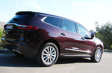 Внедорожник / Кроссовер Buick Enclave 2018 в 