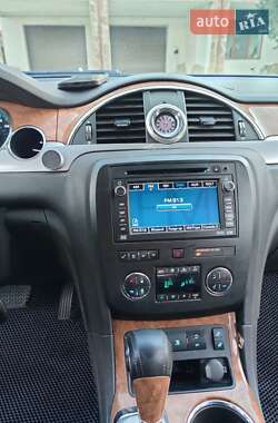 Внедорожник / Кроссовер Buick Enclave 2008 в Черновцах