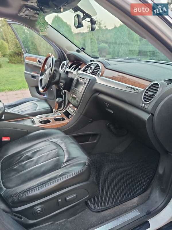 Внедорожник / Кроссовер Buick Enclave 2008 в Черновцах
