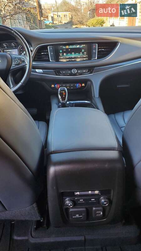 Позашляховик / Кросовер Buick Enclave 2018 в Миколаєві
