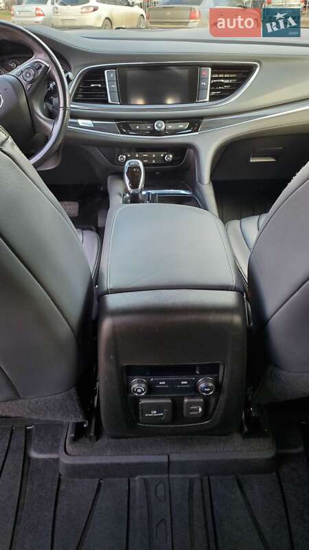 Позашляховик / Кросовер Buick Enclave 2018 в Миколаєві