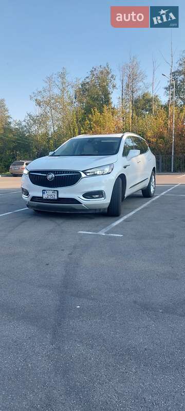 Внедорожник / Кроссовер Buick Enclave 2018 в 