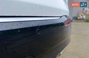 Позашляховик / Кросовер Buick Enclave 2019 в 
