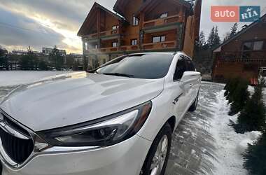 Внедорожник / Кроссовер Buick Enclave 2018 в 