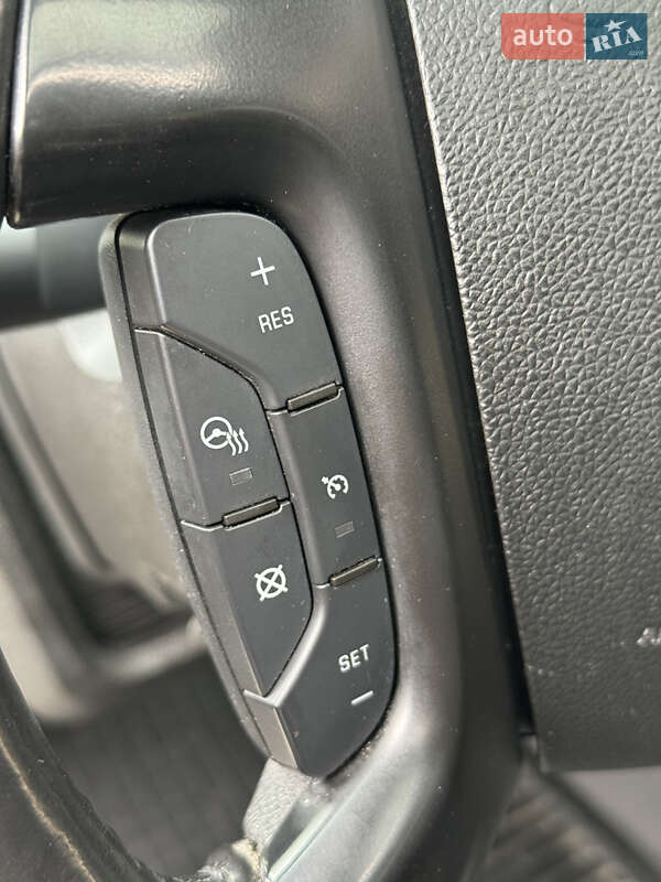 Внедорожник / Кроссовер Buick Enclave 2017 в Киеве фото 35 Внедорожник / Кроссовер Buick Enclave 2017 в Киеве