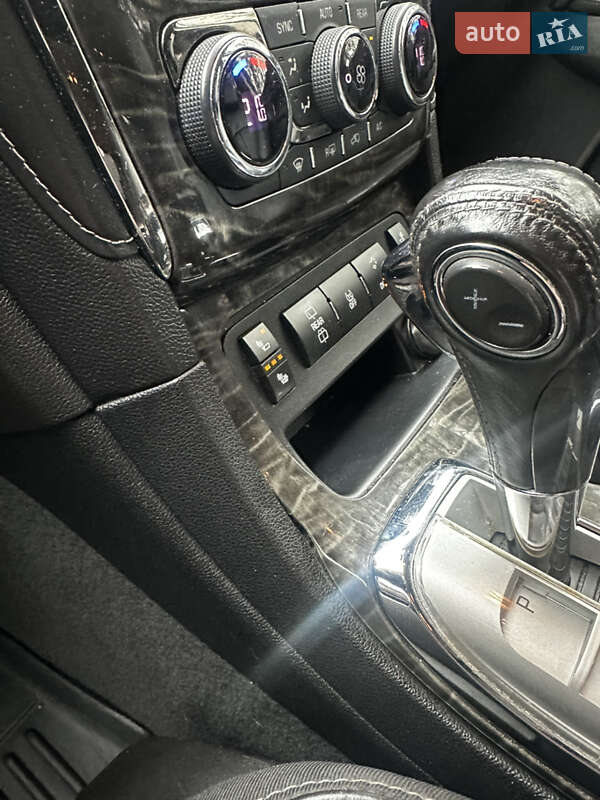 Позашляховик / Кросовер Buick Enclave 2013 в Броварах