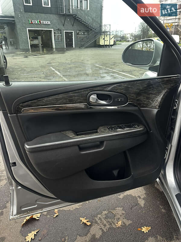 Позашляховик / Кросовер Buick Enclave 2013 в Броварах