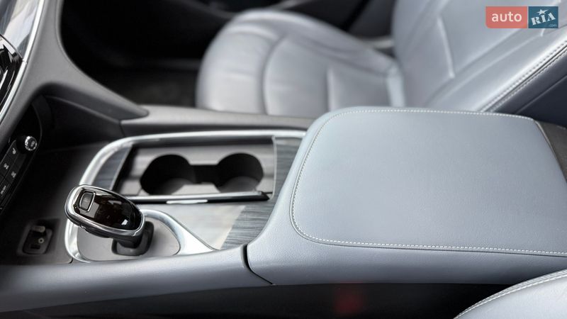 Внедорожник / Кроссовер Buick Enclave 2017 в Ивано-Франковске
