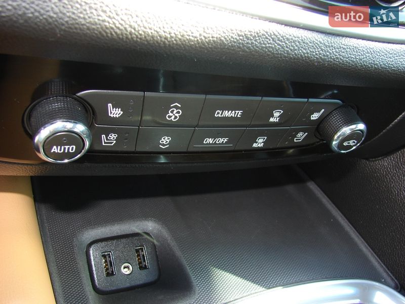 Позашляховик / Кросовер Buick Enclave 2018 в Одесі