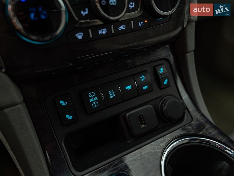 Позашляховик / Кросовер Buick Enclave 2017 в Києві фото 19 Позашляховик / Кросовер Buick Enclave 2017 в Києві