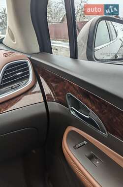 Внедорожник / Кроссовер Buick Encore 2014 в 