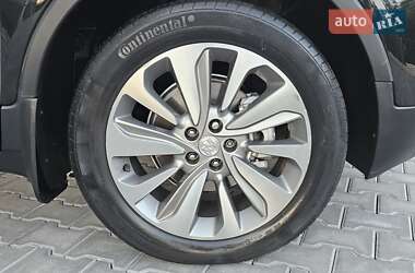 Внедорожник / Кроссовер Buick Encore 2019 в 