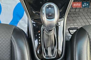 Внедорожник / Кроссовер Buick Encore 2019 в 