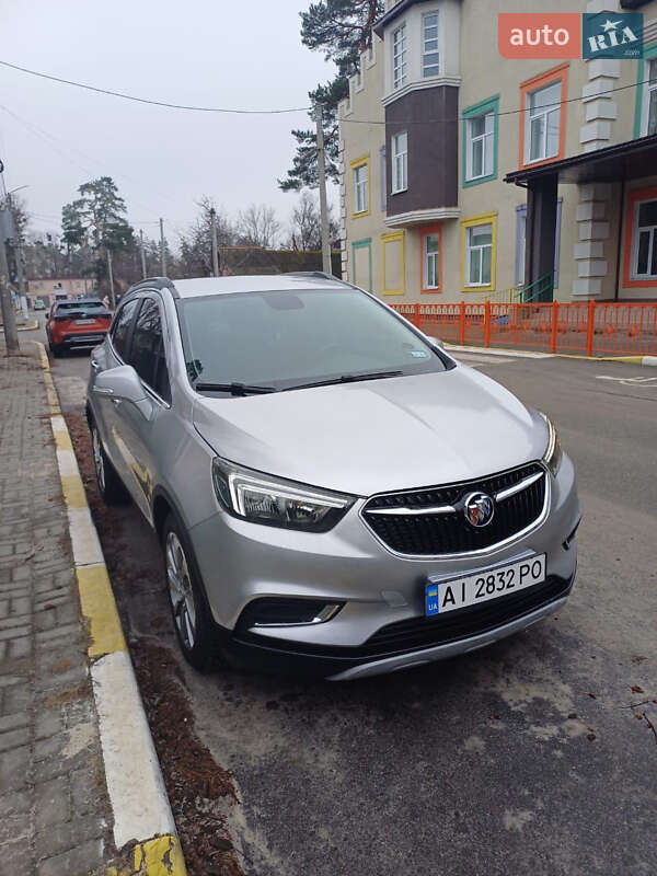 Позашляховик / Кросовер Buick Encore 2018 в 