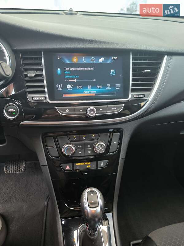 Позашляховик / Кросовер Buick Encore 2019 в Чернівцях